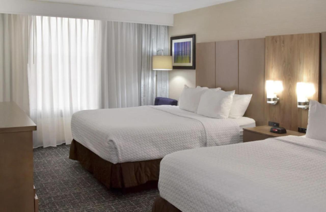 Crowne Plaza Cleveland Airport By Ihg Hotell Middleburg Heights Exteriör bild