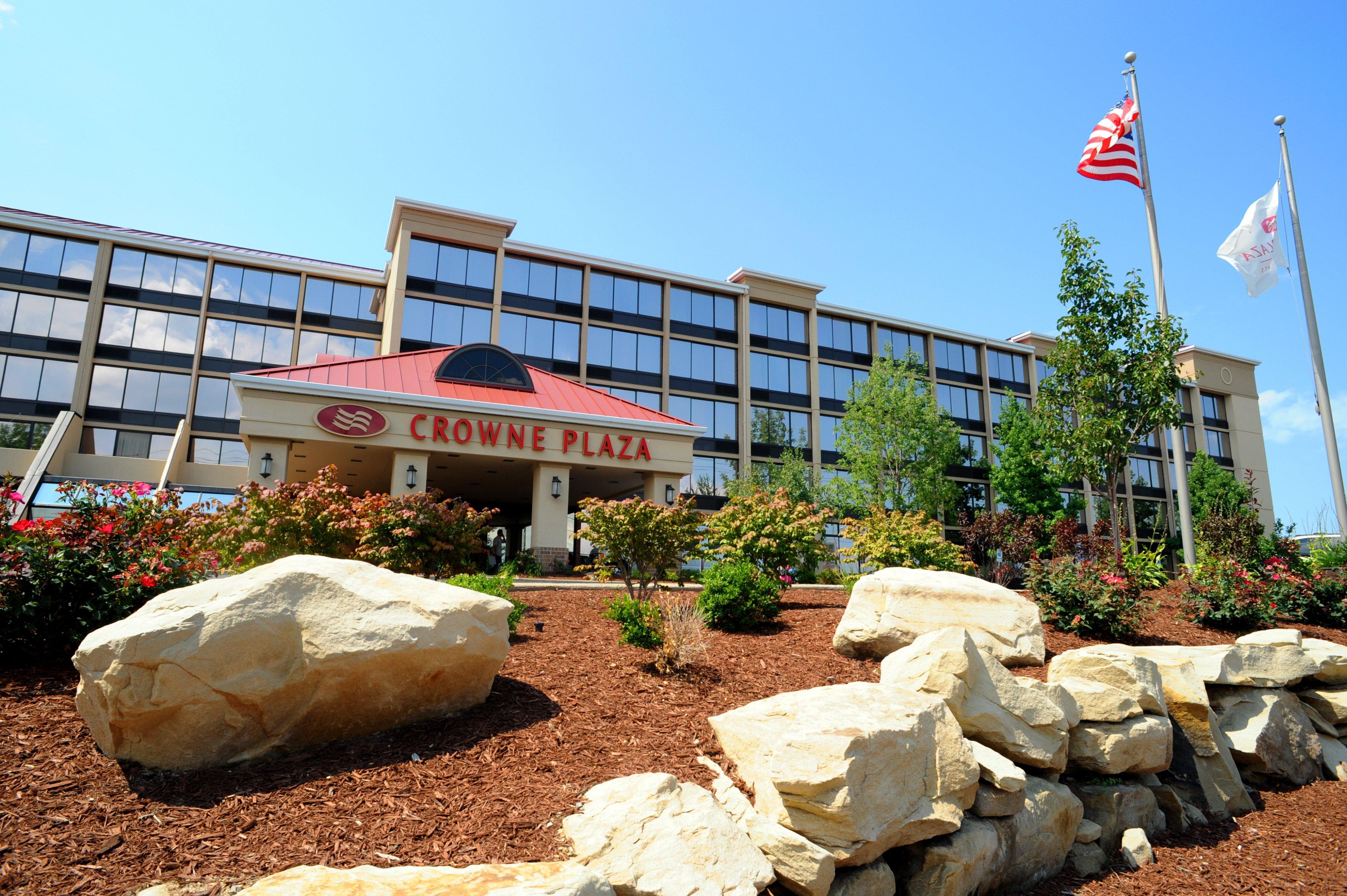 Crowne Plaza Cleveland Airport By Ihg Hotell Middleburg Heights Exteriör bild